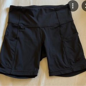 Lululemon 8” fast and free high rise shorts Black EUC